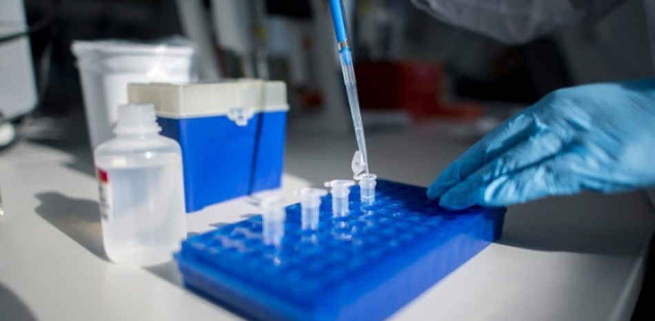 Μοριακά τεστ (PCR) για τους Έλληνες
