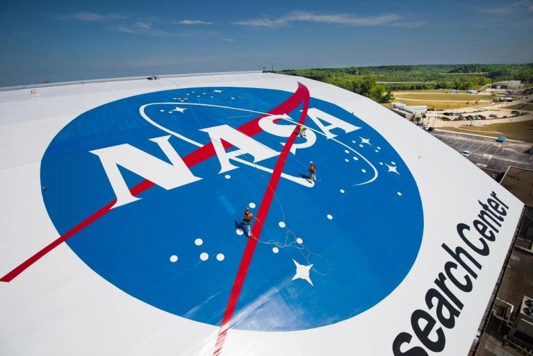 Η NASA εκτοξεύει ρομπότ για να σώσει το τηλεσκόπιο Swift που πέφτει προς τη Γη